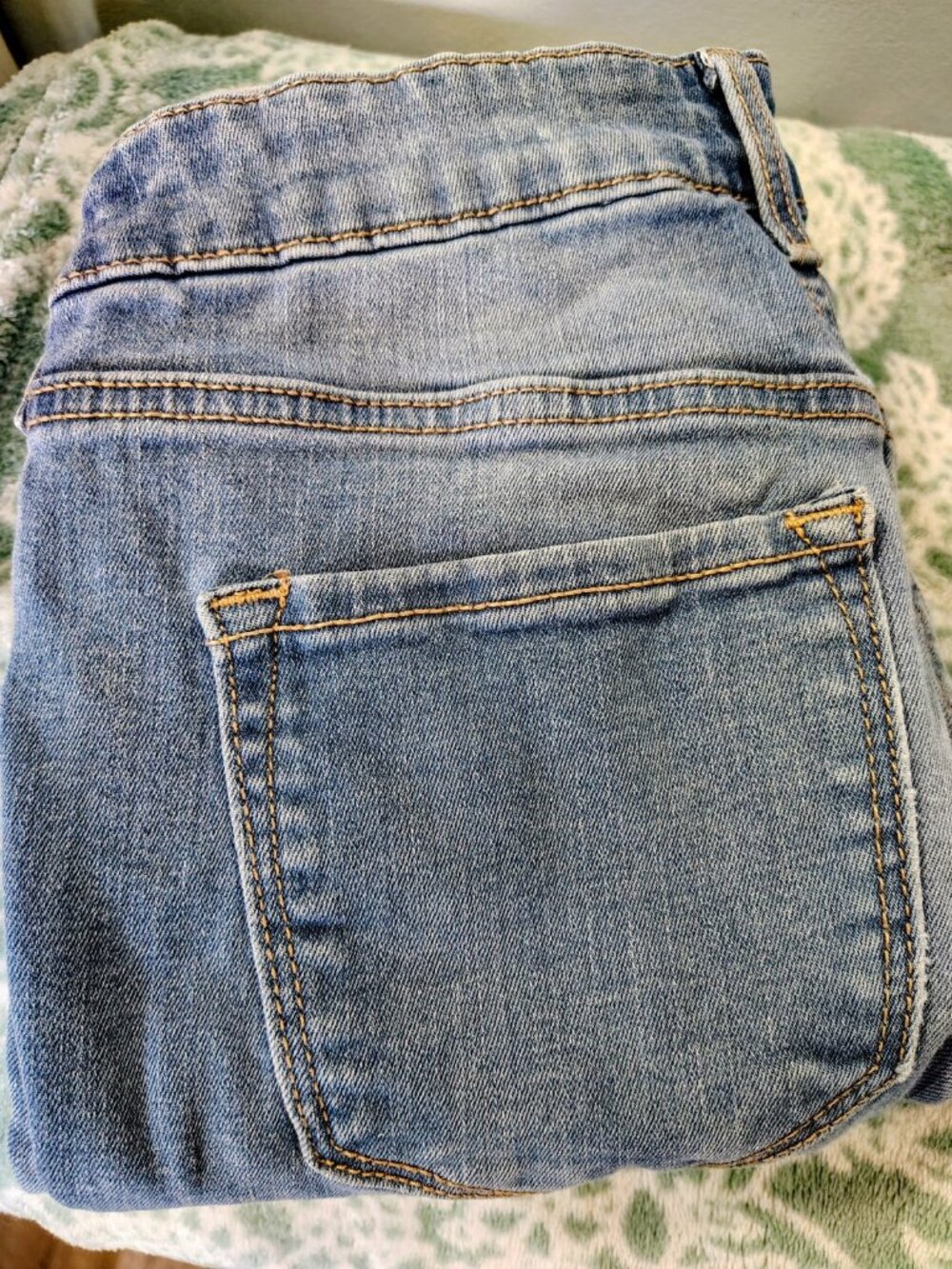 Old Navy Mid-Rise Rockstar Skinny Jeans Size 2 Light Wash